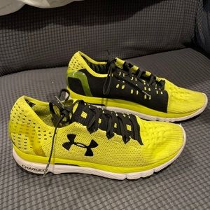 Men’s Under Armour Shoe